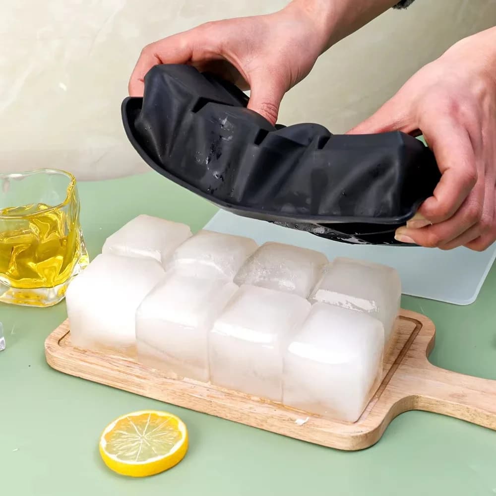 Forma grande para cubos de gelo quadrados